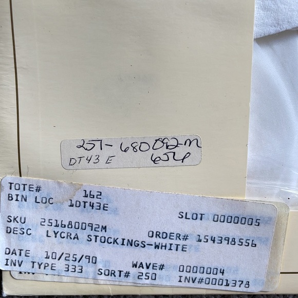 Victoria’s Secret Vintage Stockings - Picture 4 of 4